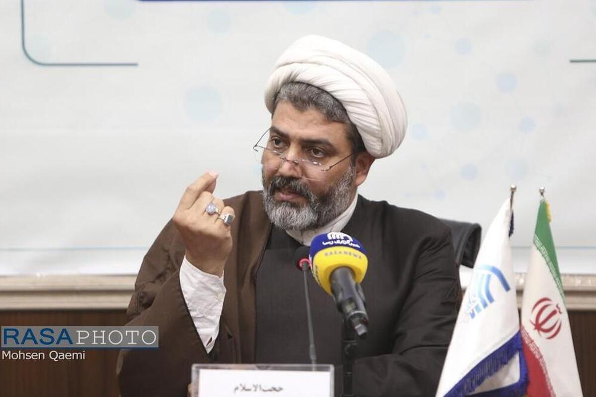 مظلومنمایی و احساسگرایی راهبرد اصلی عرفان حلقه در برابر نقدهاست