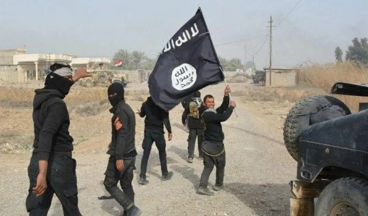 داعش ۲ حمله مسلحانه به مواضع قسد در دیرالزور انجام داد