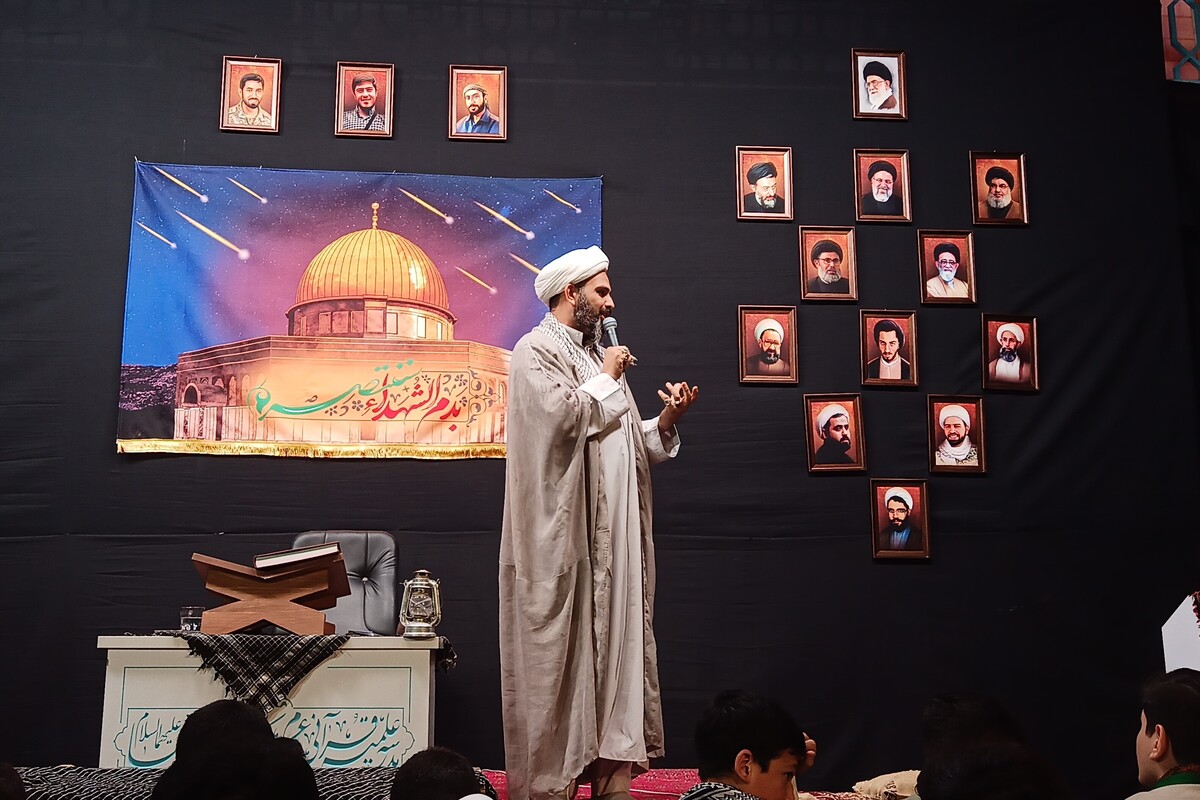 دفاع مقدس عرصهای امتحانی برای نسل جوان بود