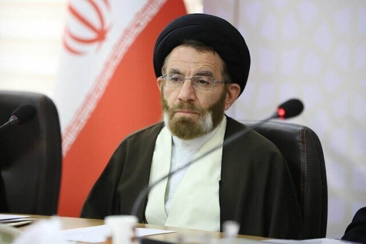 علم به تنهایی موجب رشد انسان نخواهد شد