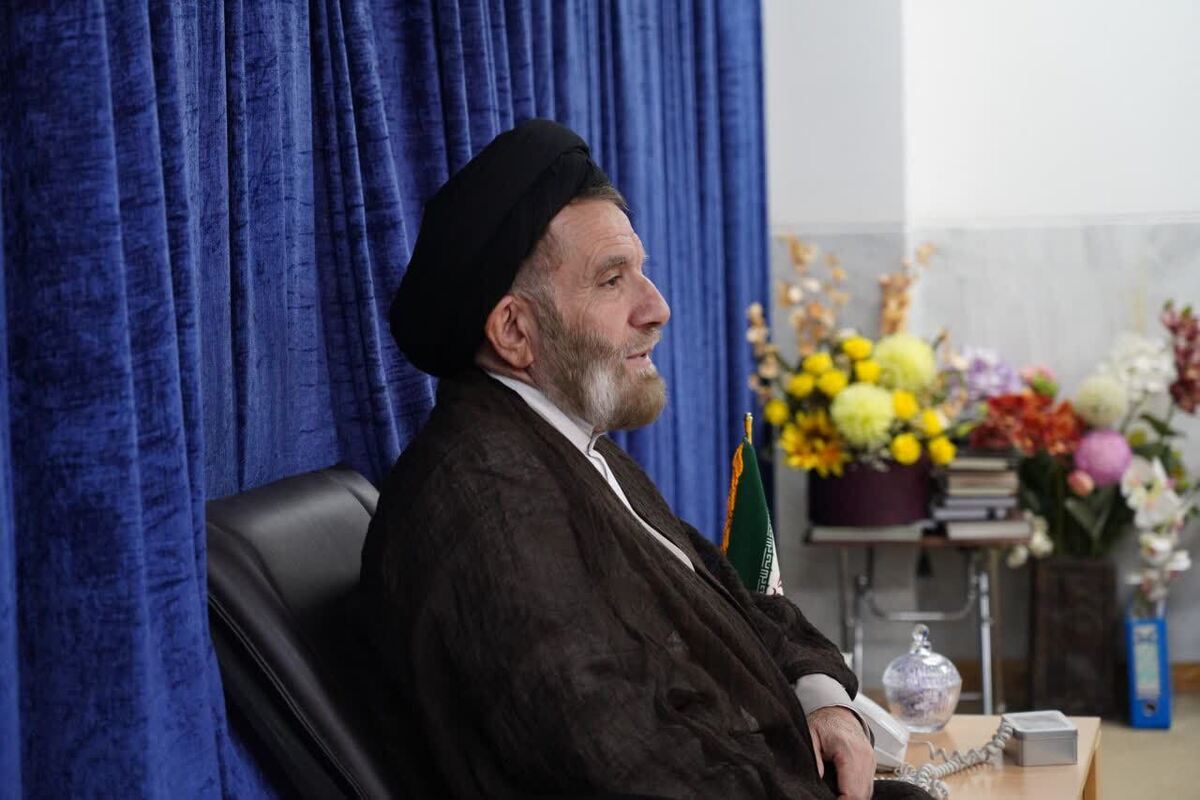 ۴۵ هزار بسته لوازم‌التحریر میان دانش‌آموزان نیازمند لرستان توزیع شد

 