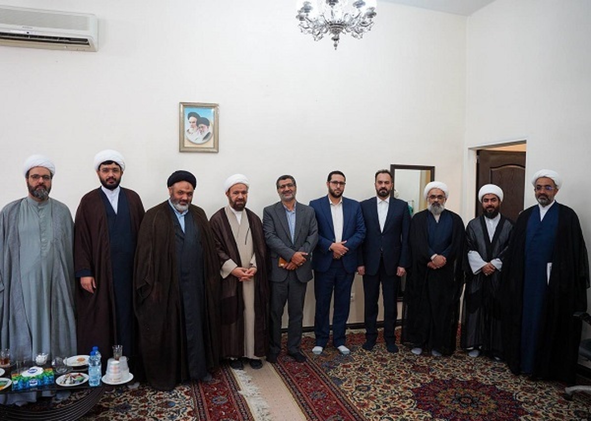 مدیران جامعةالمصطفی با تولیت حرم مطهر شاهچراغ شیراز دیدار کردند
