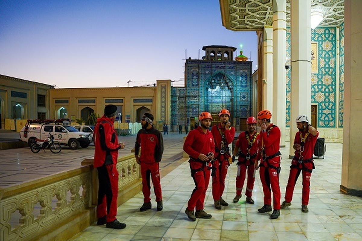 مانور بزرگ «ایمنی، امداد و نجات» در حرم شاهچراغ برگزار شد