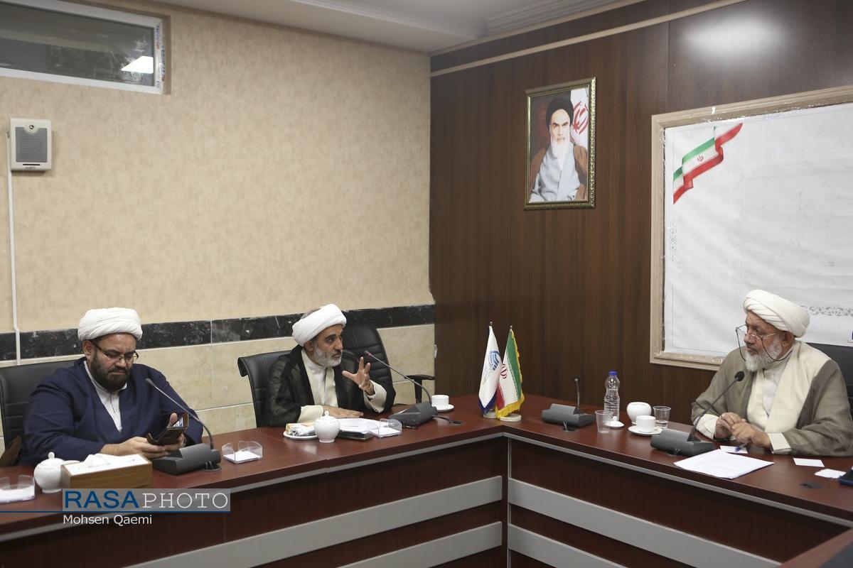 حوزه باید زبان هنر را بیاموزد تا بتواند در رسانه اثرگذار باشد