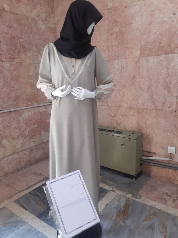 لباس‌های قهرمانان بی‌رنگ،‌ بی‌جان و بددوخت