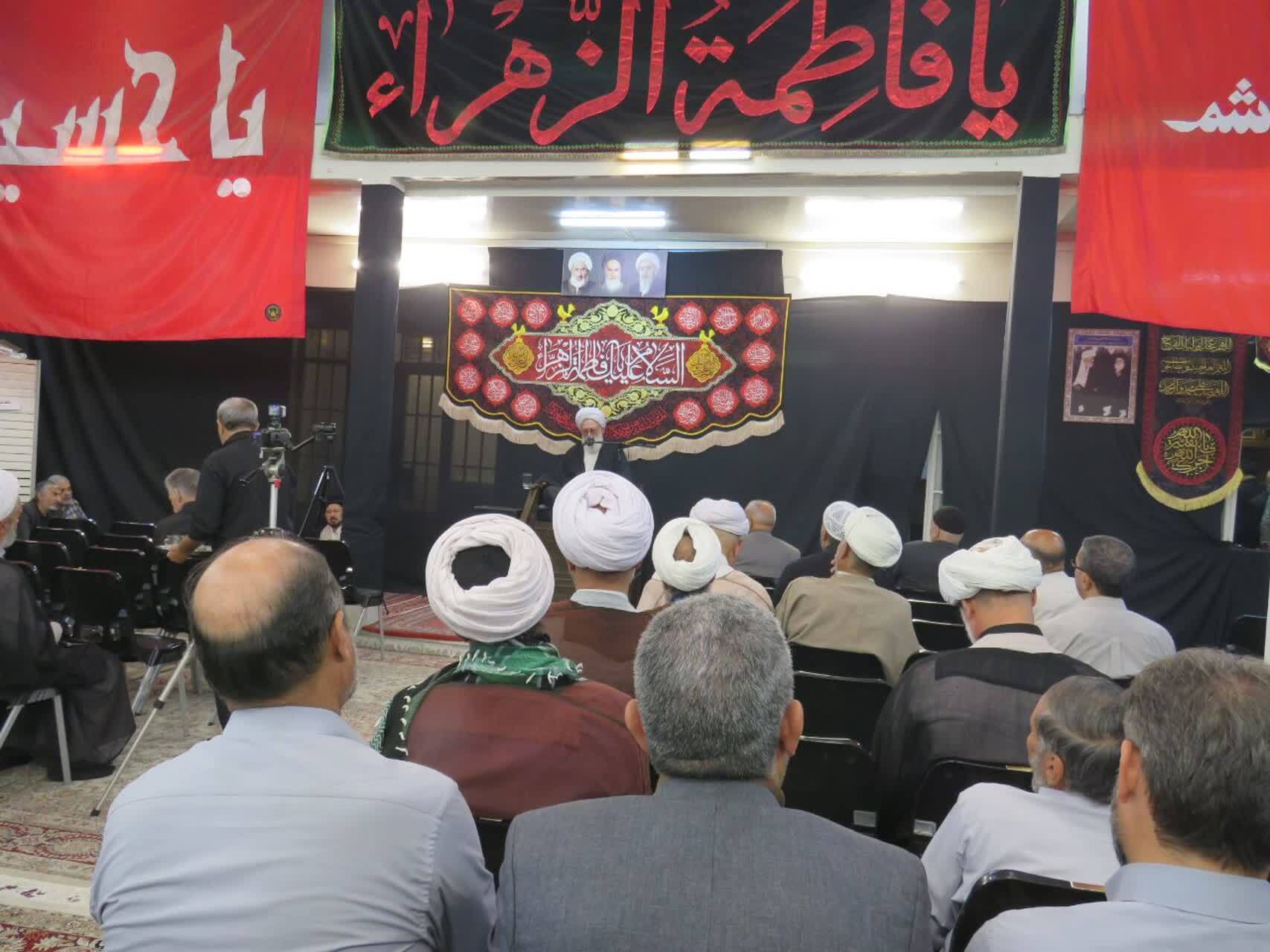 مراسم سوگواری ایام فاطمیه اول در دفتر آیت‌الله فاضل لنکرانی برگزار شد