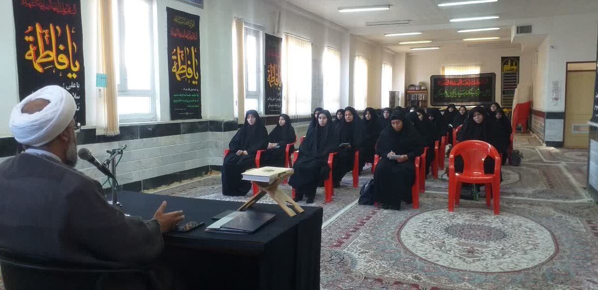 مجاهدین علمی راه رسیدن به قله‌های معرفت است