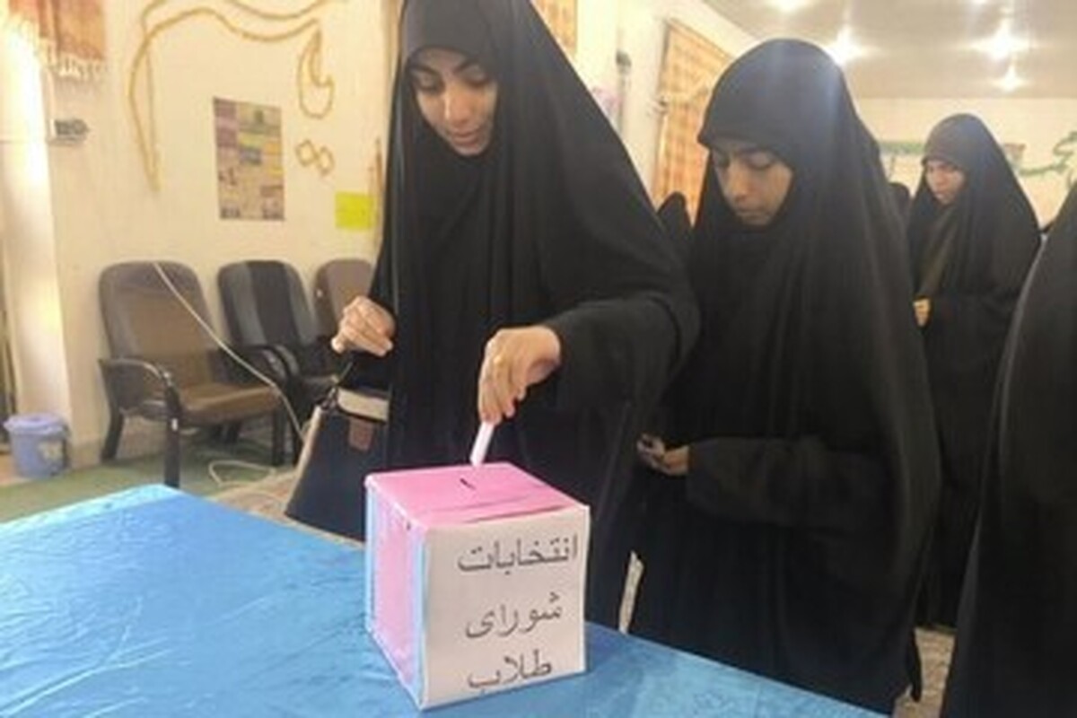 شورای طلاب، بازوی تصمیم‌ساز مدیران مدارس علمیه  است