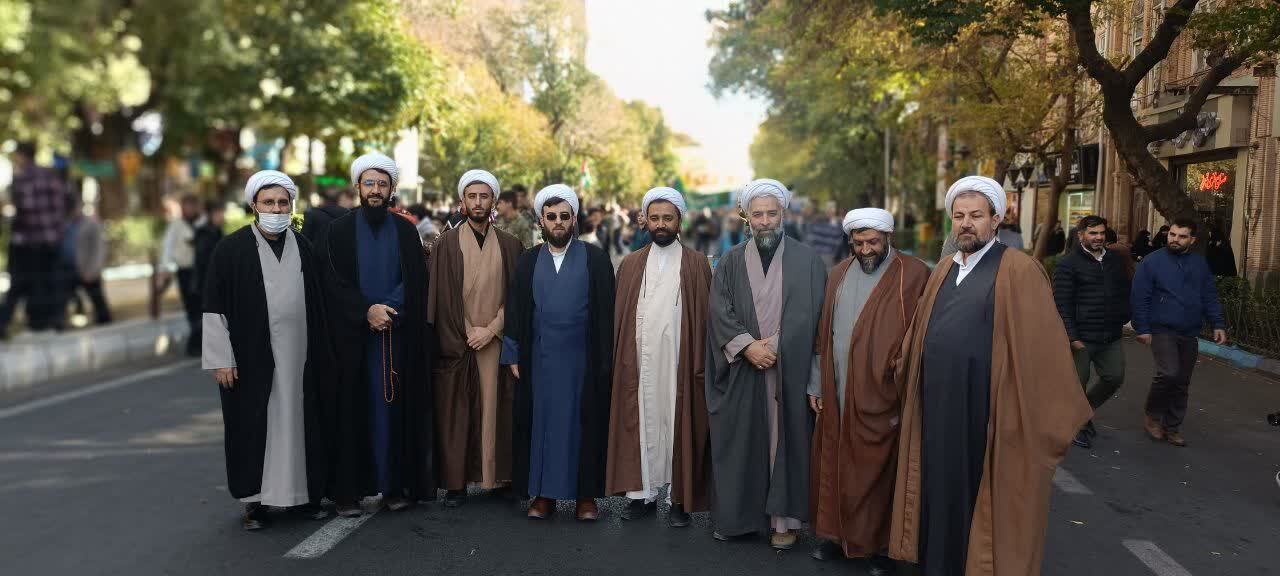 در حال بروز رسانی آماده‌ایم پاسخ دندان‌شکن به هر تهدید استکباری بدهیم+ عکس