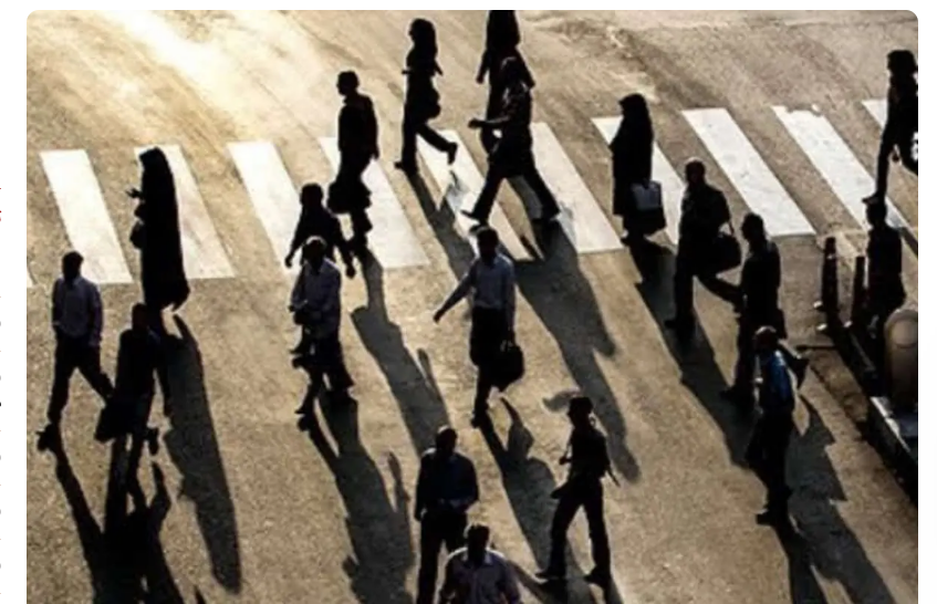 از اعراض تا ارتباط مؤثر؛ جبر هنجاری در خدمت بی‌دینی