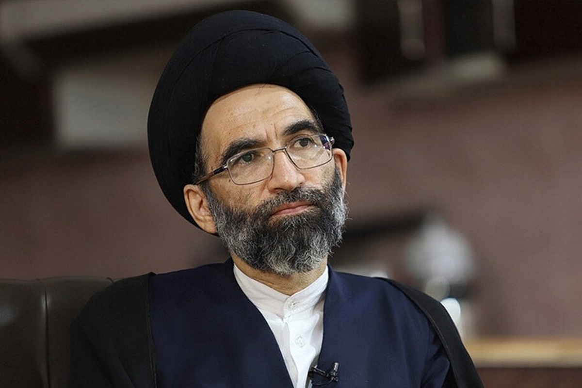 دشمن با فضای مجازی به دنبال دین زدایی از نسل جوان است