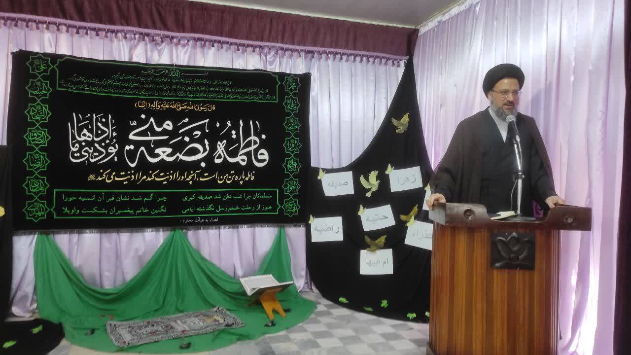 برگزاری مراسم سالگرد شهادت حضرت فاطمه زهرا(س) در کانون شهید مدرس سراب برگزاری مراسم سالگرد شهادت حضرت فاطمه زهرا(س) در کانون شهید مدرس سراب