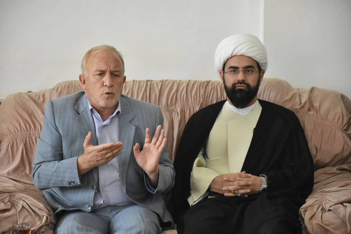 حضور در کنار خانواده‌های شهدا، روحیه‌بخش و مسئولیت‌ساز است