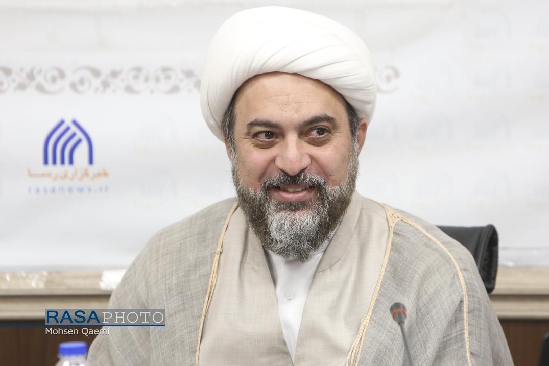 چگونه گرفتار حواس‌پرتی دیجیتال می‌شویم + پادکست