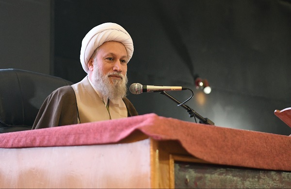 تأکید بر نقش جهادی روحانیت در تربیت نسل آینده در اولین گردهمایی طلاب معلم فارس