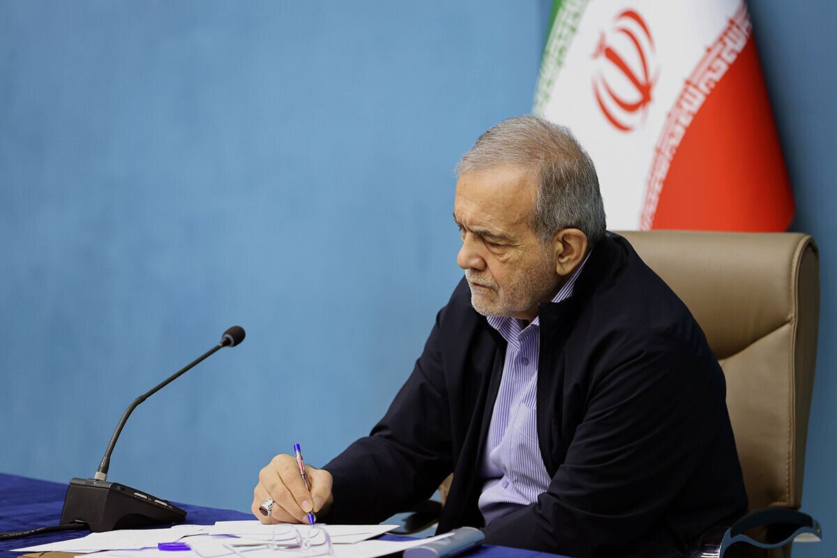 پیام تسلیت شخصیت های حوزوی و کشوری به آیت الله مروی پیام تسلیت شخصیت های حوزوی و کشوری به آیت الله مروی