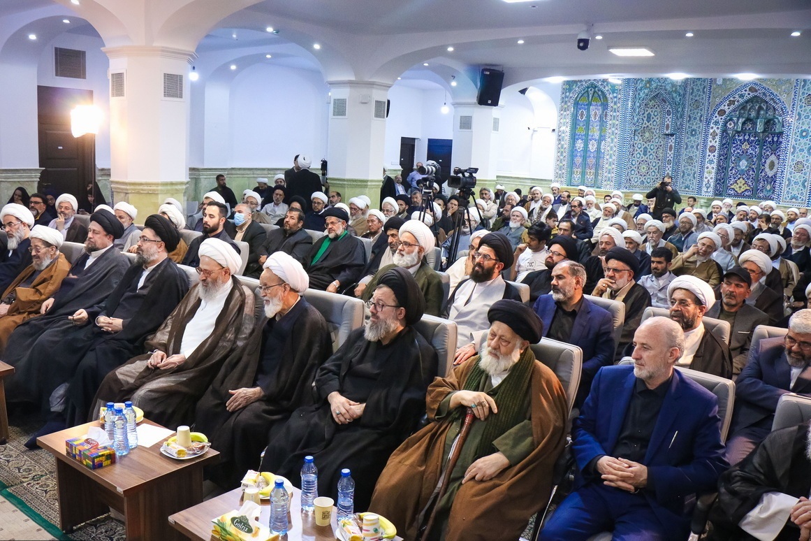 آیتالله مقتدایی نمونه برجسته خدمت صادقانه به اسلام، انقلاب و مکتب اهلبیت است آیتالله مقتدایی نمونه برجسته خدمت صادقانه به اسلام، انقلاب و مکتب اهلبیت است