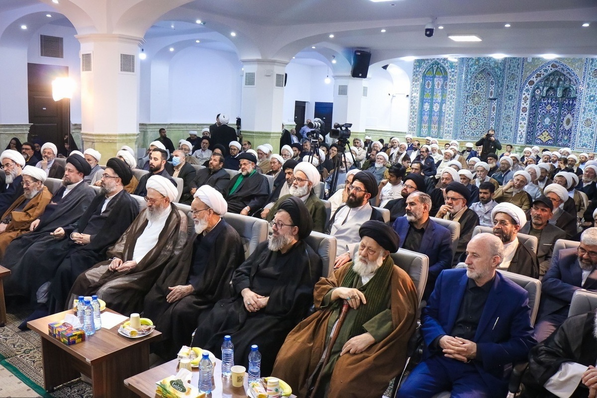 آیین رونمایی از «مفتاح‌الهدایه» برگزار شد