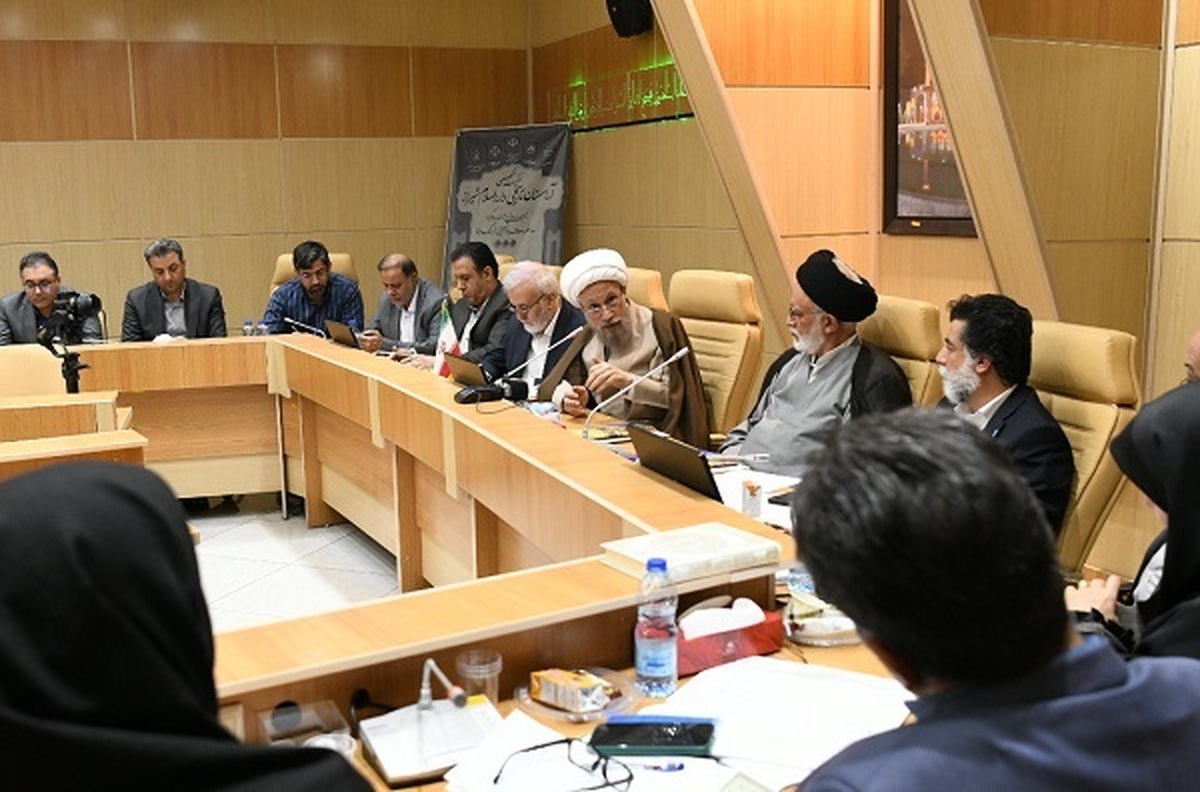 دارالسلام شیراز نماد پیوند دین، حماسه و هنر است