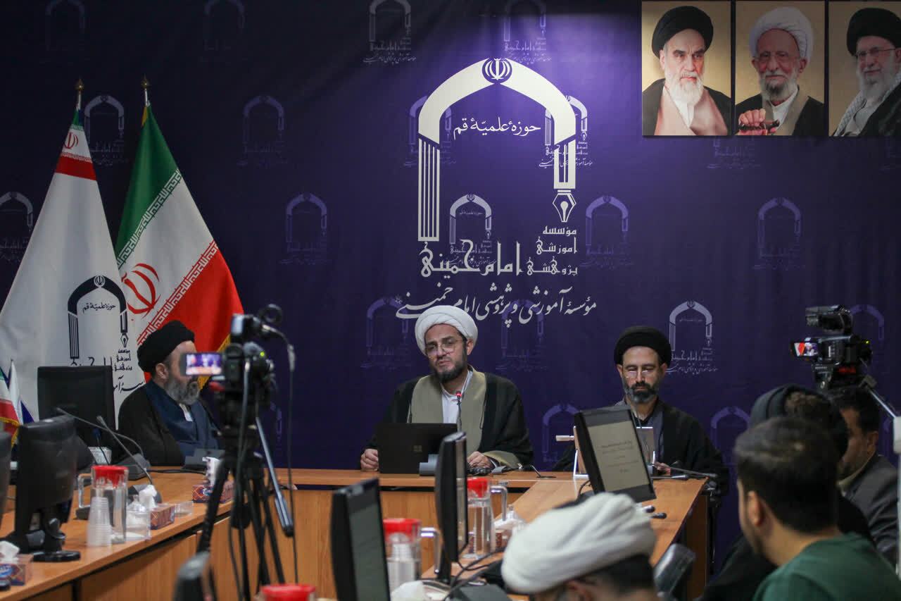 توسعه بازار آزاد و حاکمیت نظام قیمتها نمونهای از نفوذ سکولاریسم در اقتصاد کشورهای اسلامی است توسعه بازار آزاد و حاکمیت نظام قیمتها نمونهای از نفوذ سکولاریسم در اقتصاد کشورهای اسلامی است