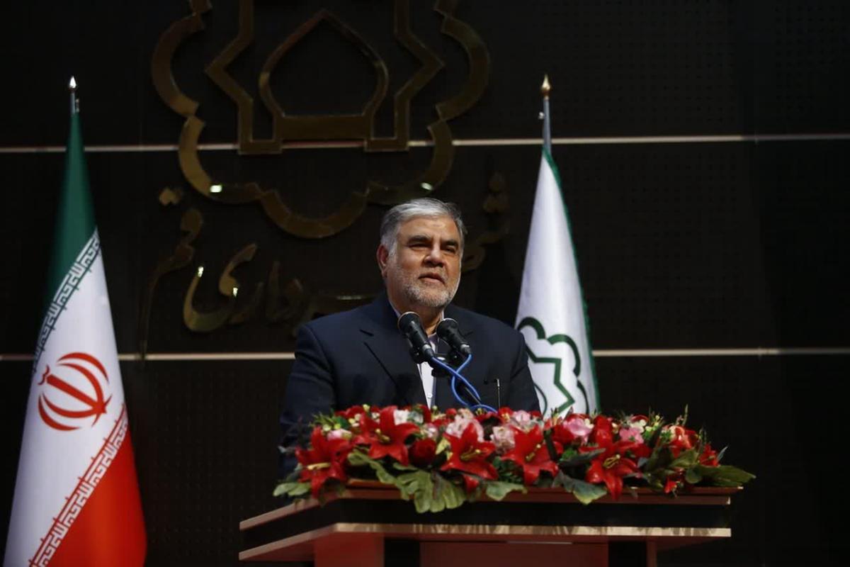 نقش نویسندگان و ناشران در اعتلای فرهنگ و اندیشه جامعه بی‌بدیل است