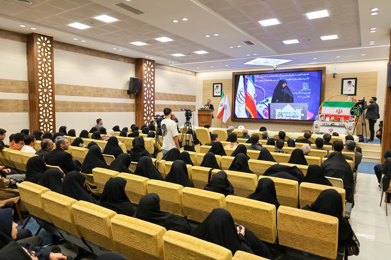 حضور امام جمعه تبریز در مراسم پاسداشت نقشآفرینی بانوان قهرمان+ تصاویر حضور امام جمعه تبریز در مراسم پاسداشت نقشآفرینی بانوان قهرمان+ تصاویر