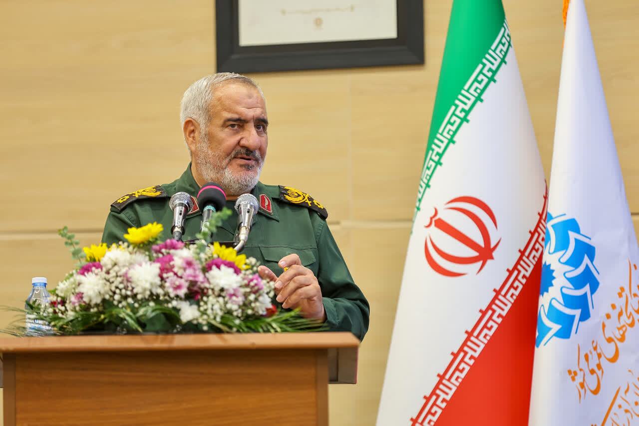 حضور امام جمعه تبریز در مراسم پاسداشت نقشآفرینی بانوان قهرمان+ تصاویر حضور امام جمعه تبریز در مراسم پاسداشت نقشآفرینی بانوان قهرمان+ تصاویر