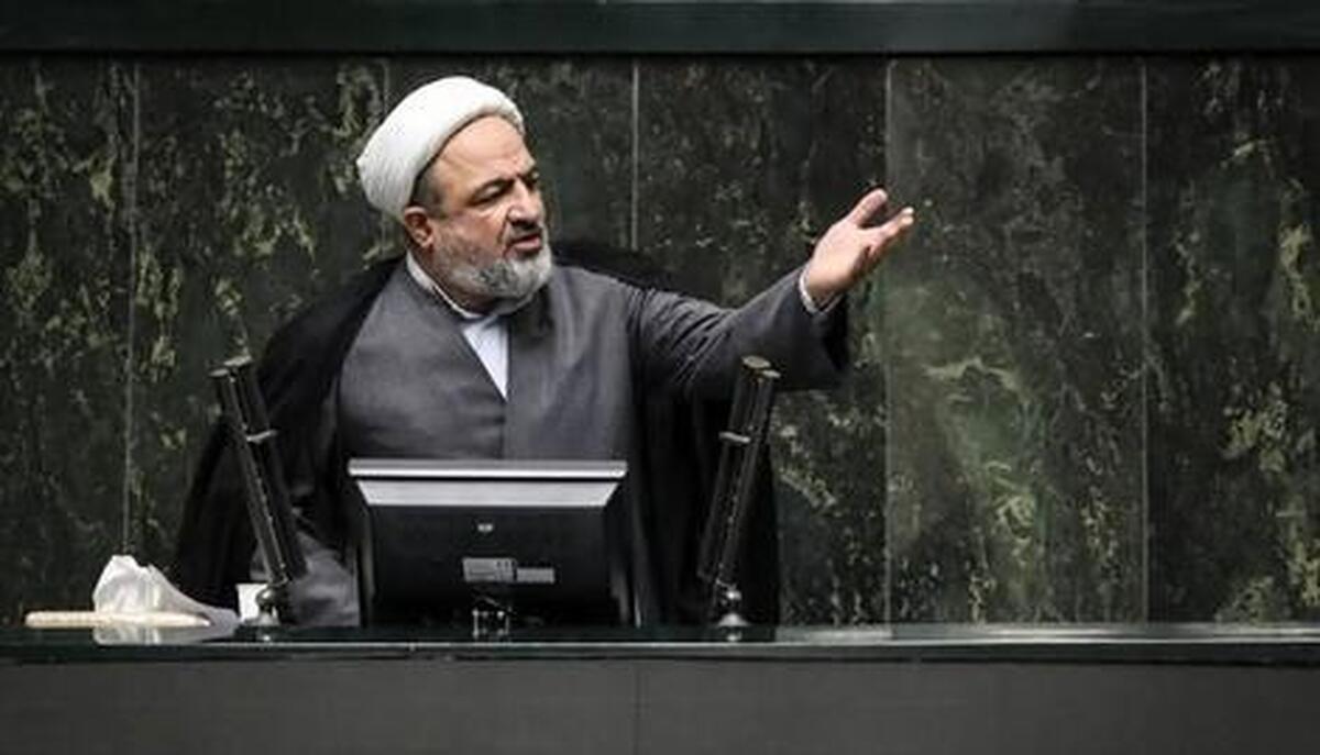 شعار «مرگ بر فریدون» در صحن مجلس / موج انتقاد از سخنان اخیر روحانی/م