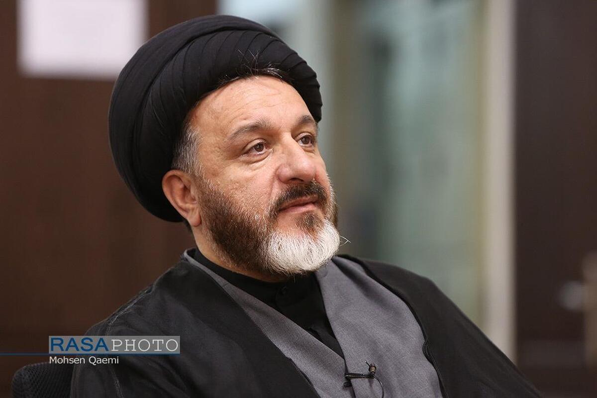 پیشنهاد تشکیل دبیرخانه دائمی بزرگداشت مفاخر جهان اسلام در قم از سوی رئیس مجمع نمایندگان طلاب