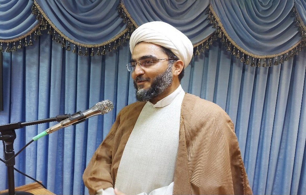 زن مسلمان؛ تعادل بین هویت و نقش‌آفرینی اجتماعی