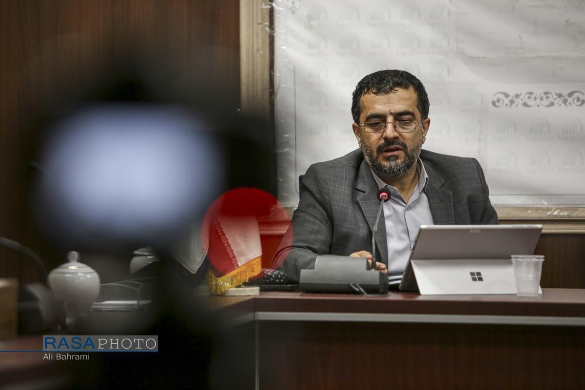 هدایت خلق پول به تولید، راه مهار نقدینگی و تورم است