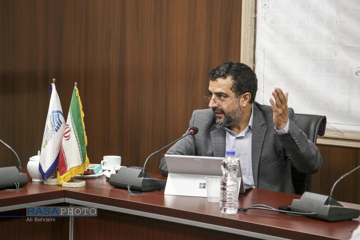 هدایت خلق پول به تولید، راه مهار نقدینگی و تورم است هدایت خلق پول به تولید، راه مهار نقدینگی و تورم است