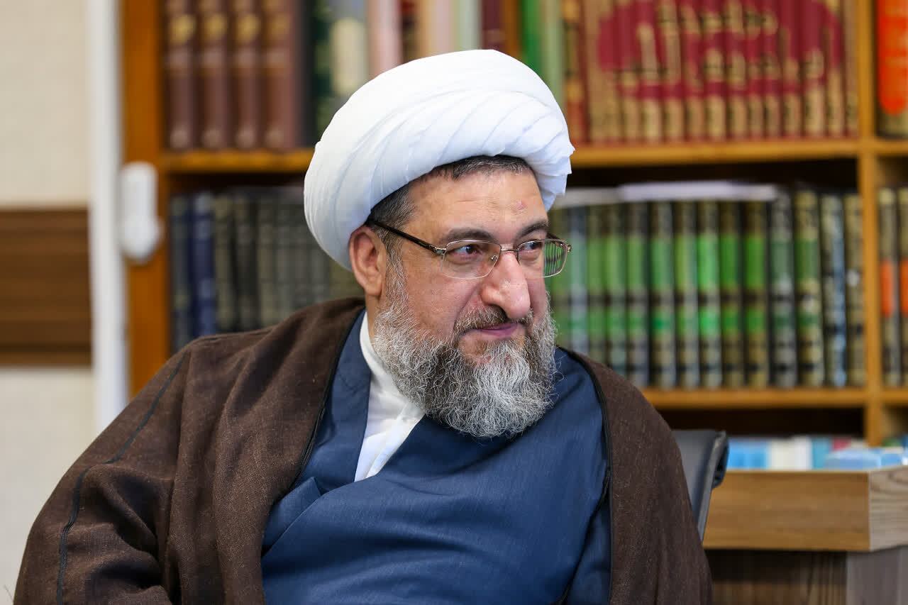 سیاست خارجی بدون هدایت رهبری به انحراف میرود+ تصاویر سیاست خارجی بدون هدایت رهبری به انحراف میرود+ تصاویر