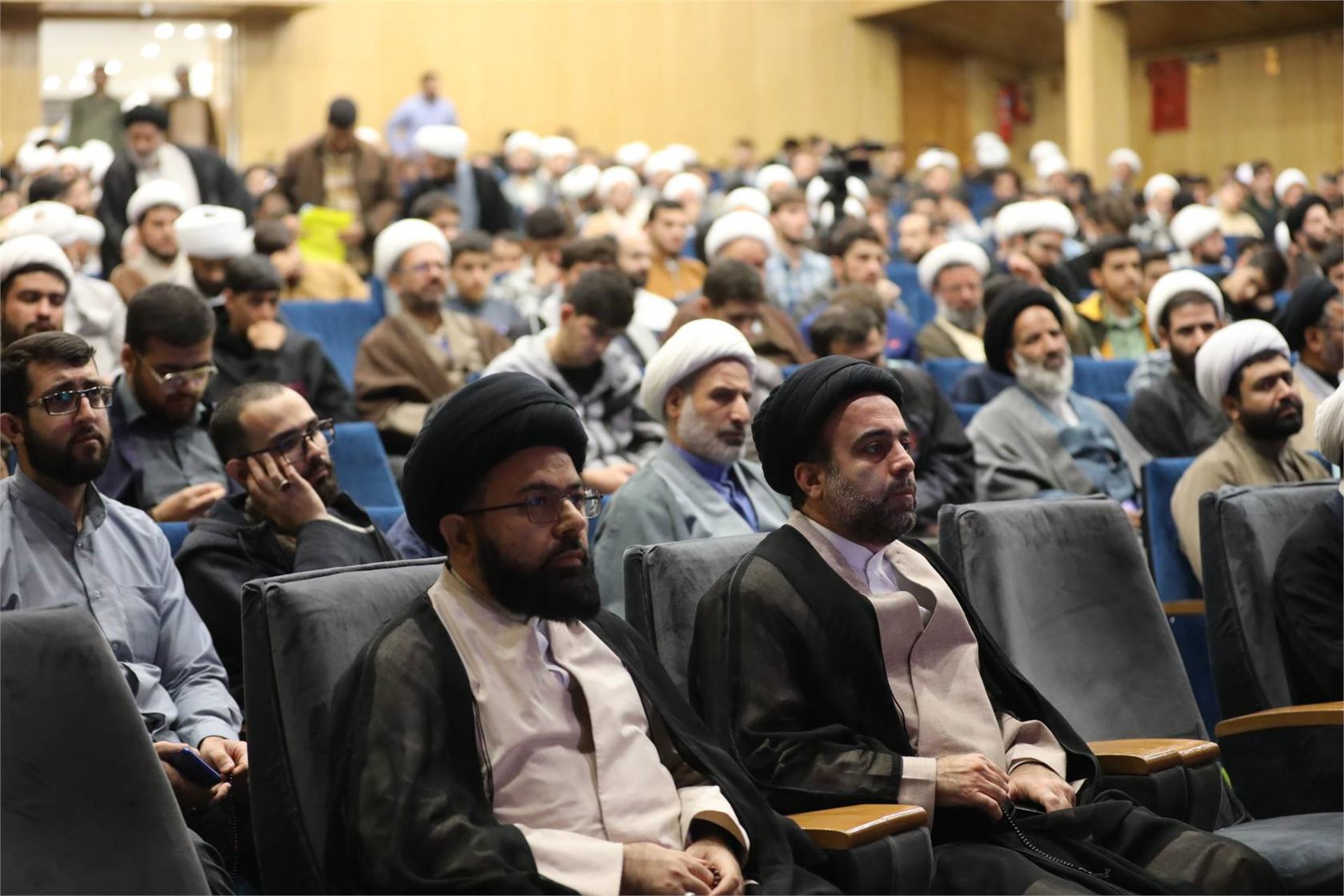 گردهمایی اساتید و طلاب حوزه علمیه استان همدان با حضور آیت الله مروی برگزار شد