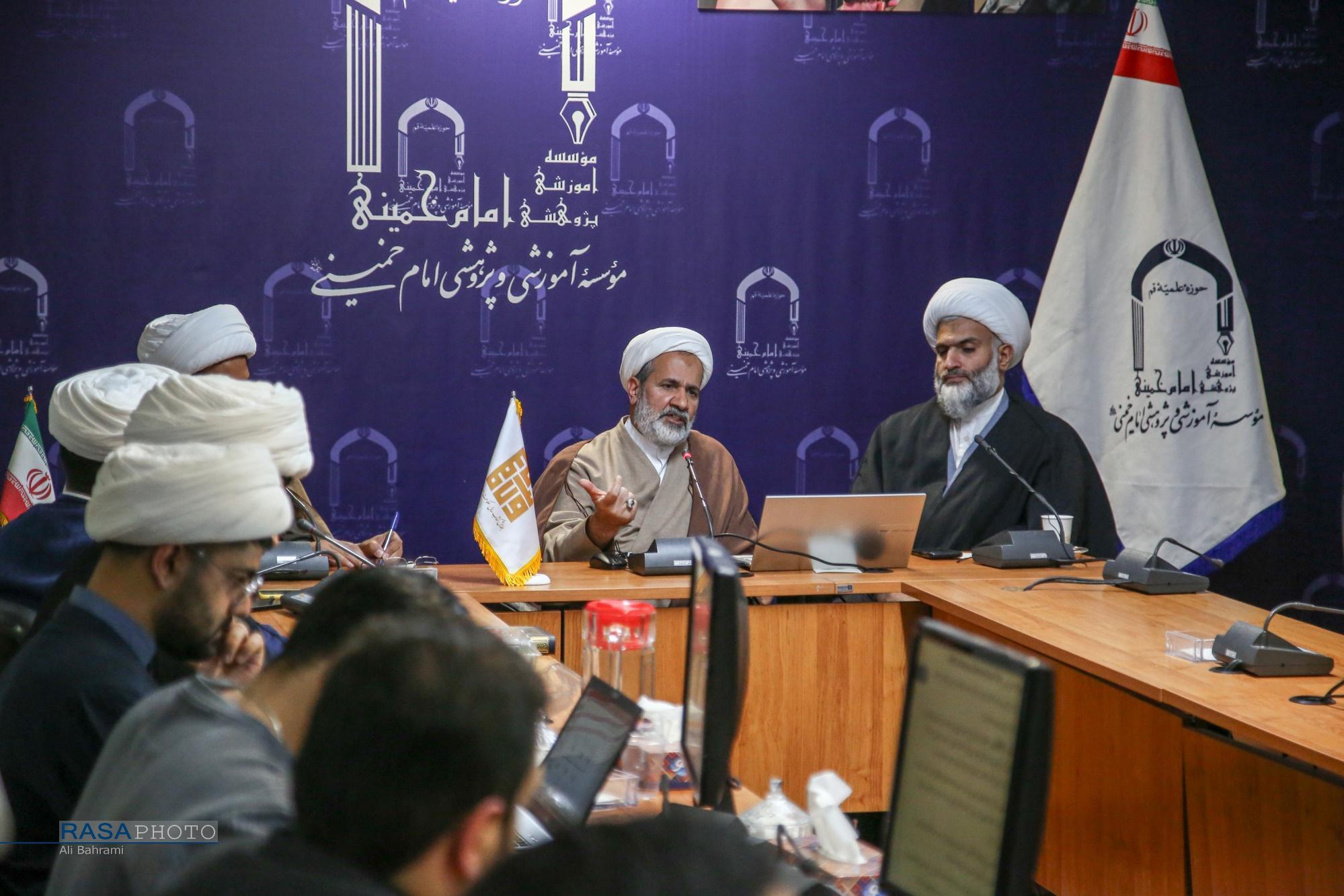 کارآمدی رهبری در نظام سیاسی اسلامی؛ مبانی، مؤلفه‌ها و تفاوت با نظام‌های غیر دینی