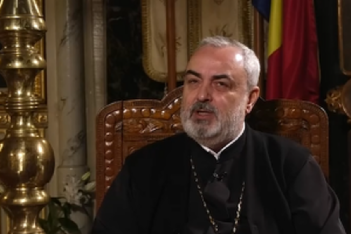 رابطه آیینی انسان و خدا بنیان صلح و گفت‌وگوی ادیان است