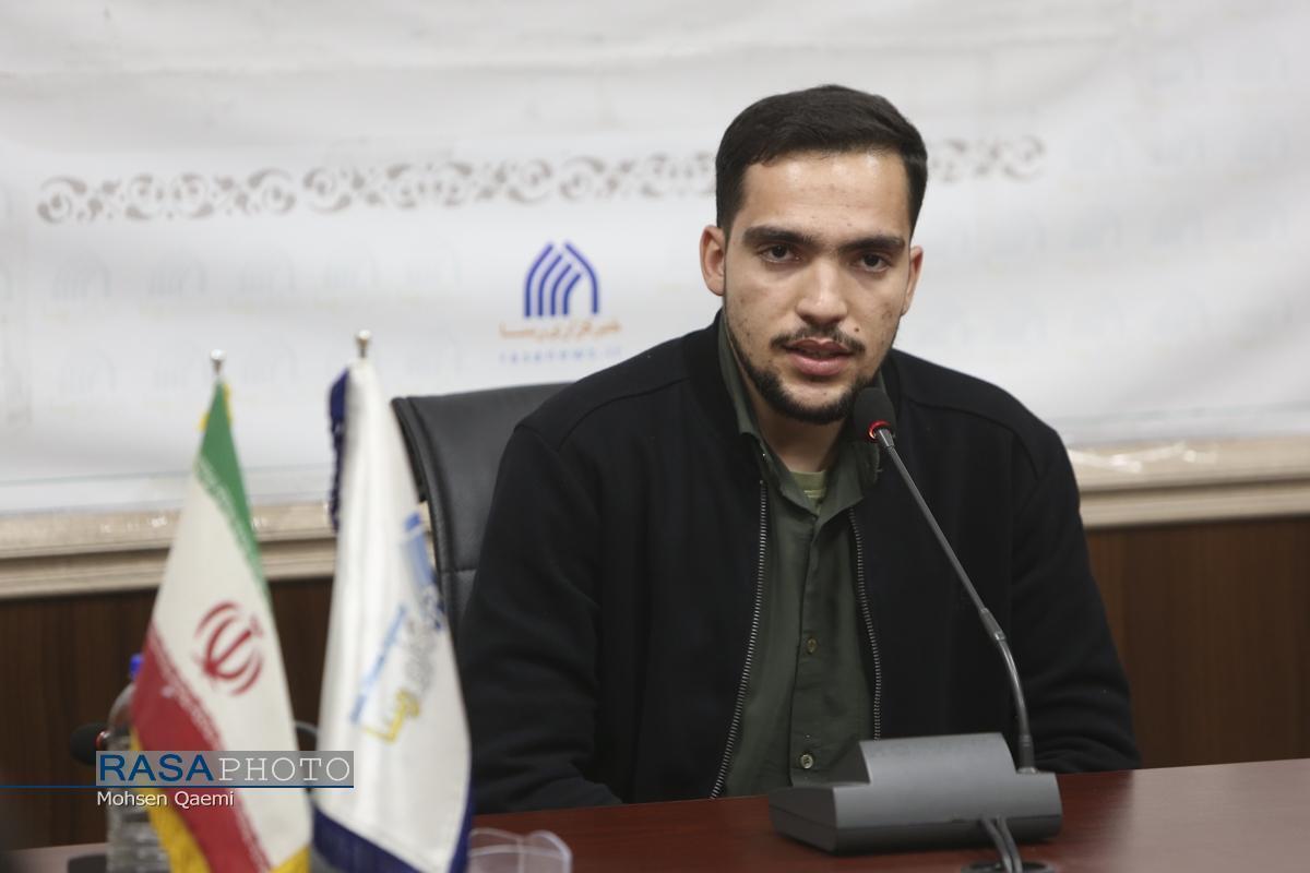 تشکل‌های انقلابی دانشجویی باید پیشگام وحدت شوند