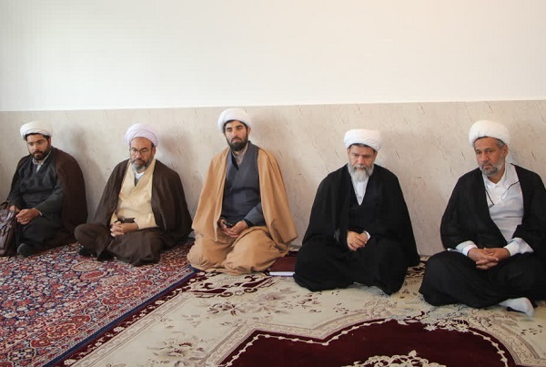 تاکید بر ارتقای امکانات آموزشی مدرسه علمیه مرودشت تاکید بر ارتقای امکانات آموزشی مدرسه علمیه مرودشت