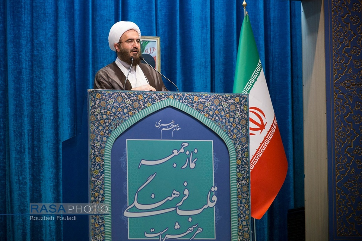 جنگ امروز «جنگ شناختی و ادراکی» است/ از پرداختن به مسائل حاشیه‌ای که دشمن ایجاد می‌کند، اجتناب کنید