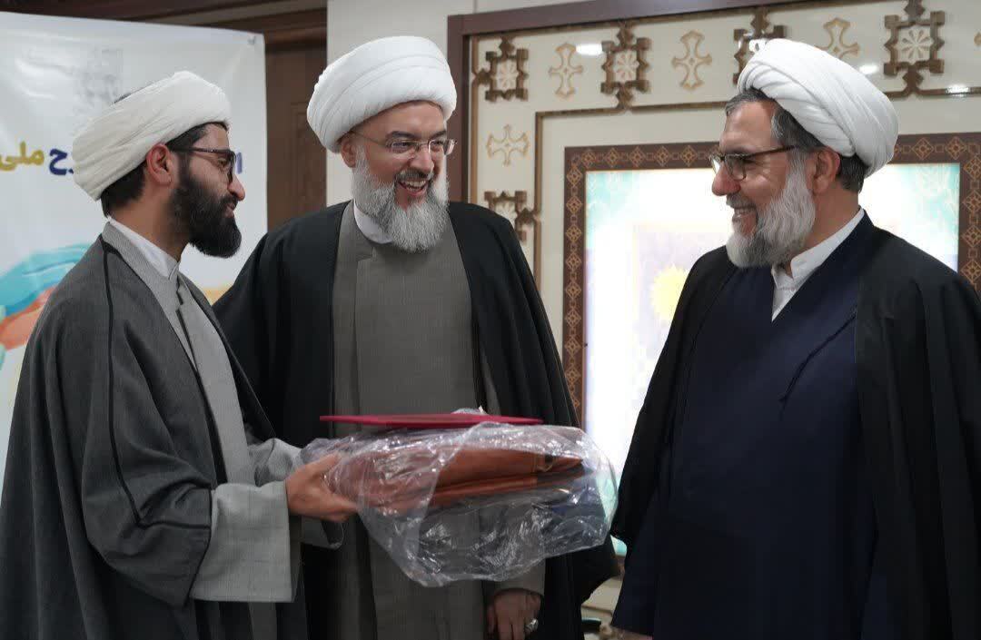 تجلیل از مدیران گروه‌های تبلیغیِ طرح ملی مدد، در مشهد مقدس