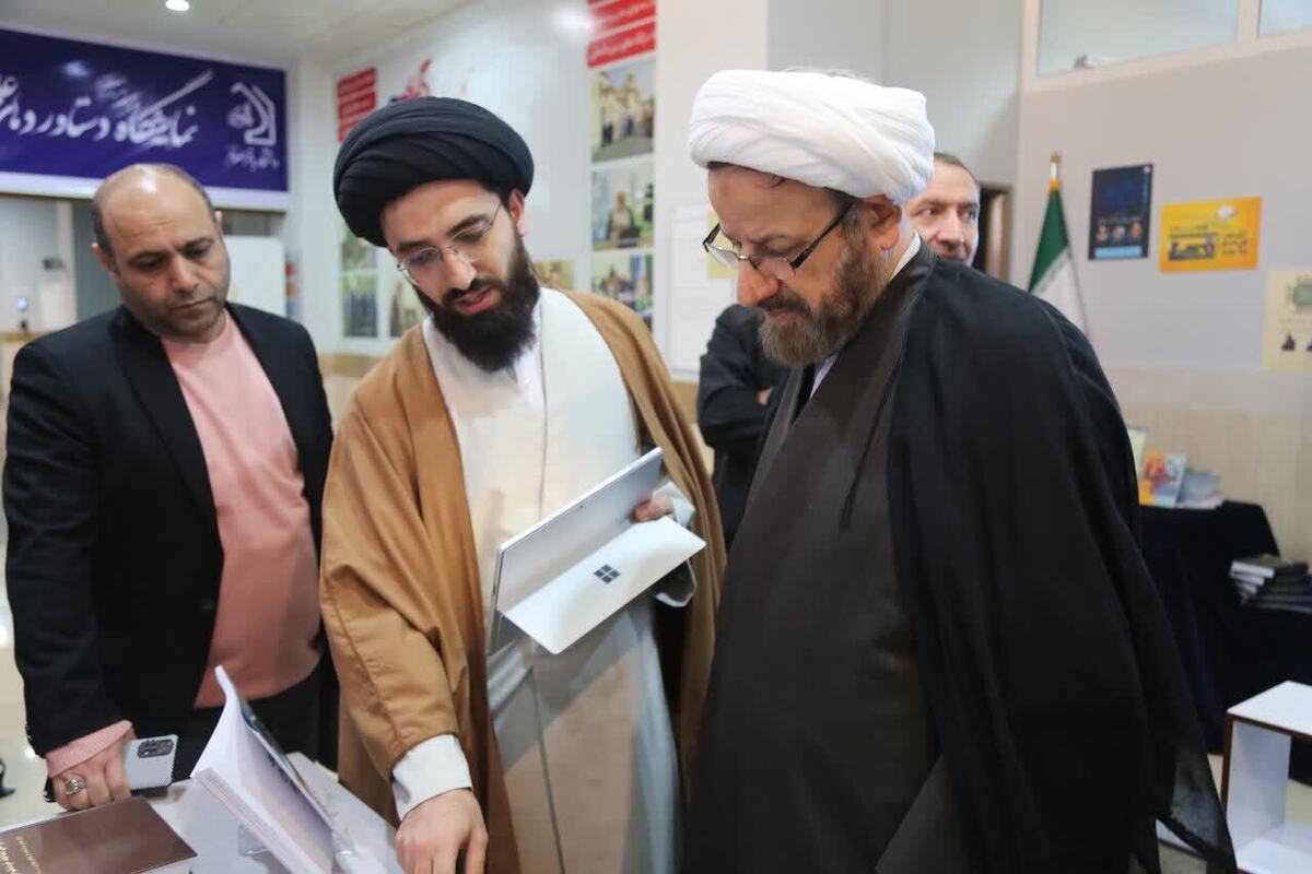 افتتاح نمایشگاه دستاوردهای پژوهشی و فناوری دفتر تبلیغات اسلامی