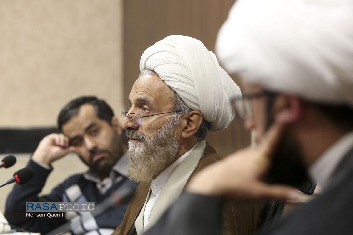 گزارشی از نشست «سیاستگذاری فضای سایبری بر پایه افکارسنجی» گزارشی از نشست «سیاستگذاری فضای سایبری بر پایه افکارسنجی»