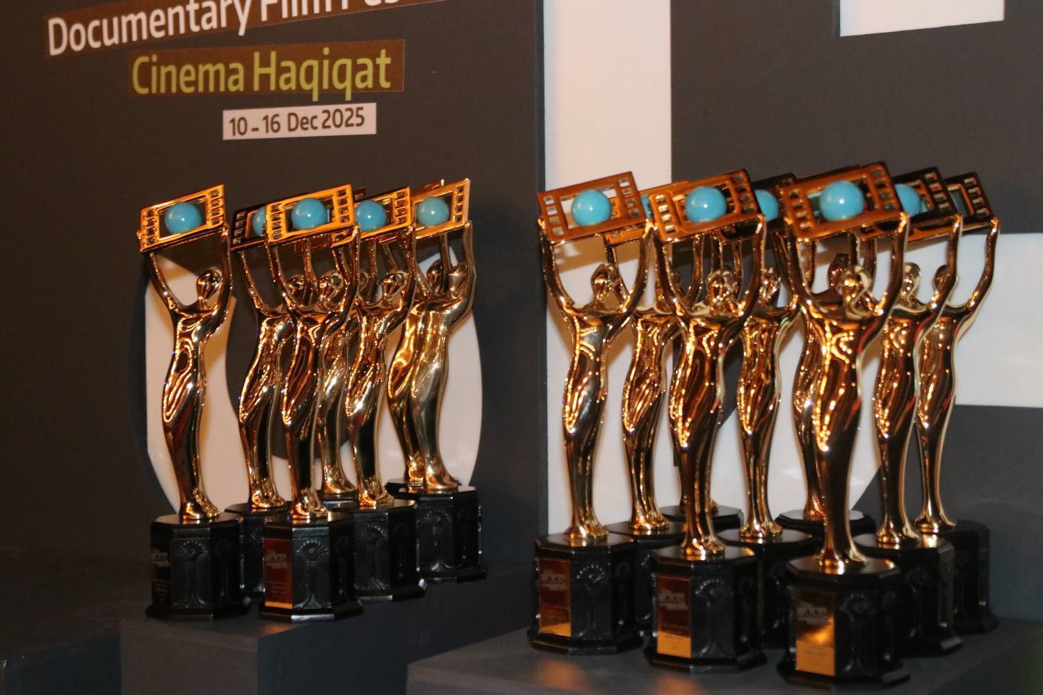 پایان نوزدهمین جشنواره سینماحقیقت/ تندیس نقره ای شهید آوینی جشنواره سینما حقیقت به «ایستاده در کنار تیمز» رسید