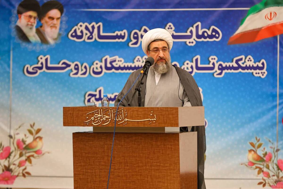 حضور روحانیت در نیروهای مسلح پشتوانه معنوی پایداری و موفقیت‌های کشور است