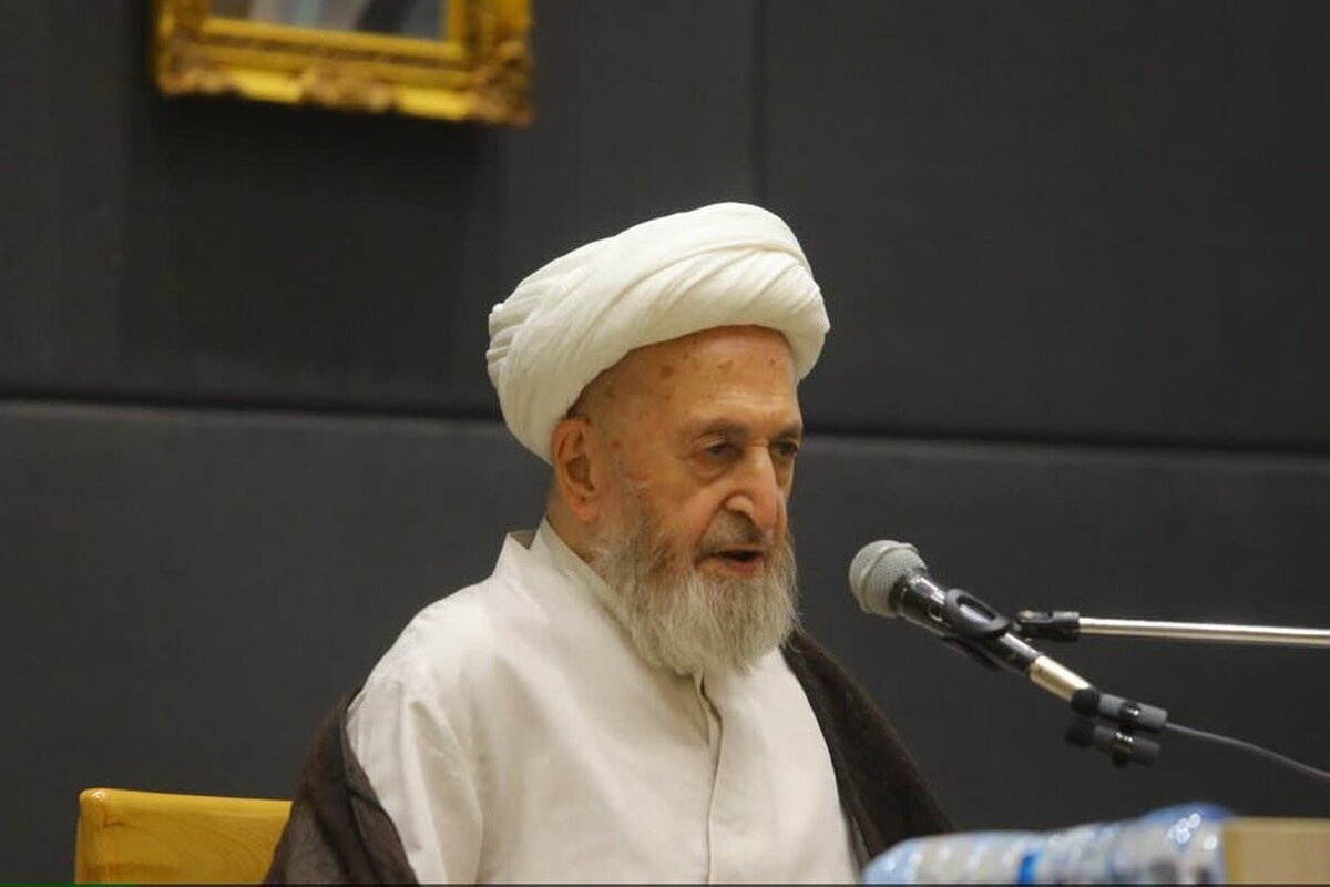 باید استقلال فکری و علمی داشته باشیم/ غرب‌زدگی نباید جامعه را تحت تأثیر قرار دهد