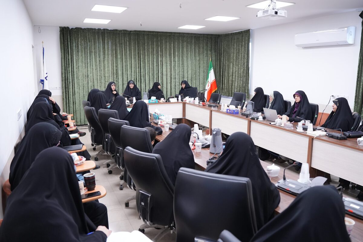 تأکید اساتید مطالعات زنان بر ضرورت کاربردی‌سازی پایان‌نامه‌ها