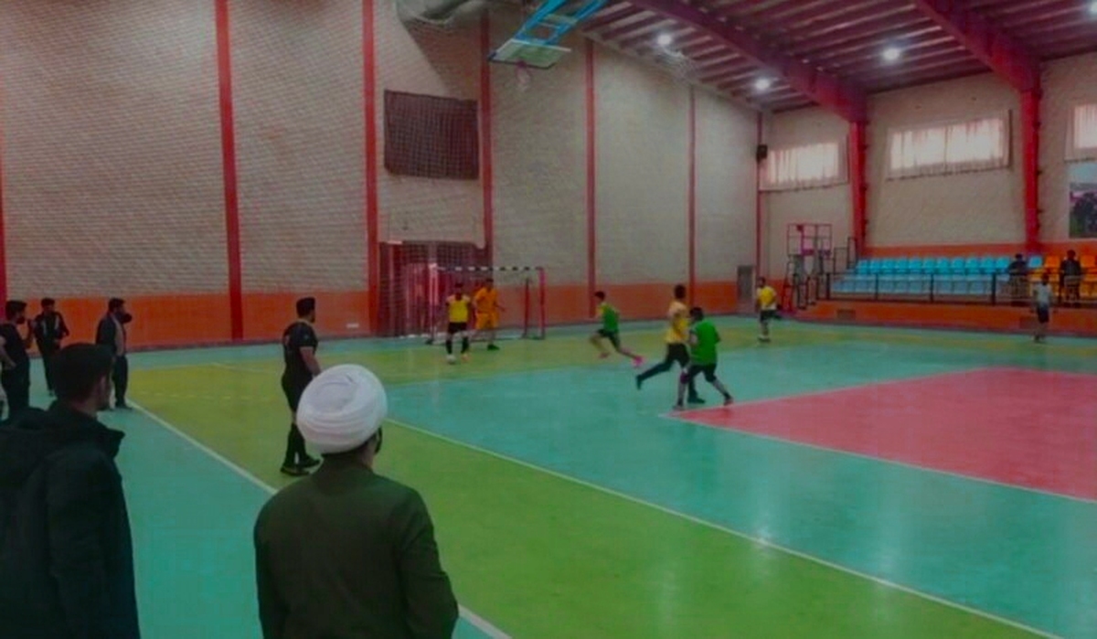 مسابقات فوتسال چهارمین جشنواره فرهنگی ورزشی طلاب بسیجی آغاز شد