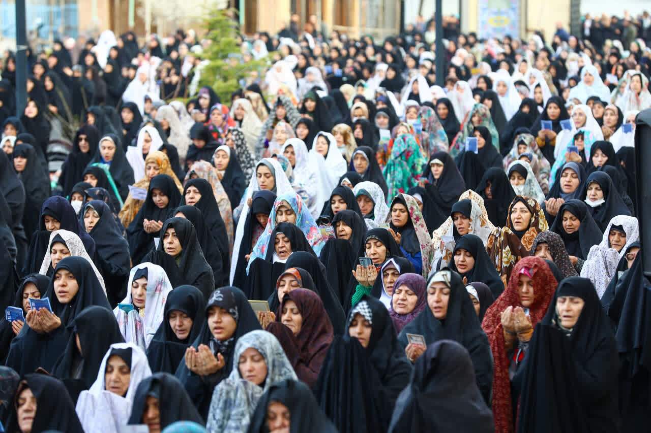 تا زمانی که جنگ ادامه دارد از پای نخواهیم نشست+ تصاویر تا زمانی که جنگ ادامه دارد از پای نخواهیم نشست+ تصاویر