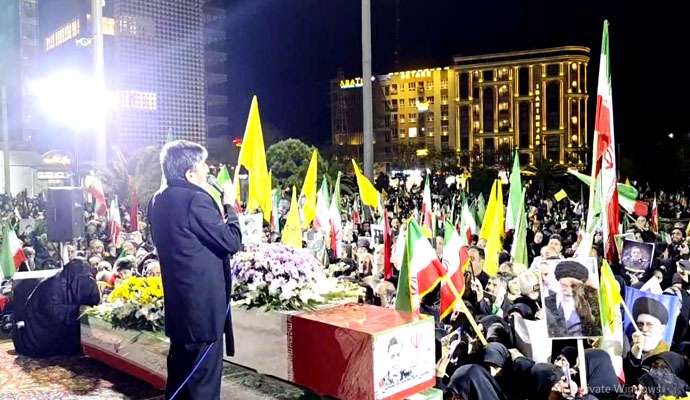 مراسم وداع با پیکر شهید سردار نائینی در کاشان برگزار شد + عکس مراسم وداع با پیکر شهید سردار نائینی در کاشان برگزار شد + عکس
