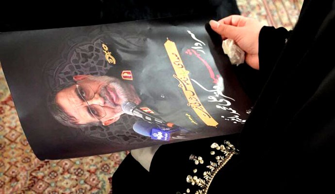 مراسم وداع با پیکر شهید سردار نائینی در کاشان برگزار شد + عکس مراسم وداع با پیکر شهید سردار نائینی در کاشان برگزار شد + عکس